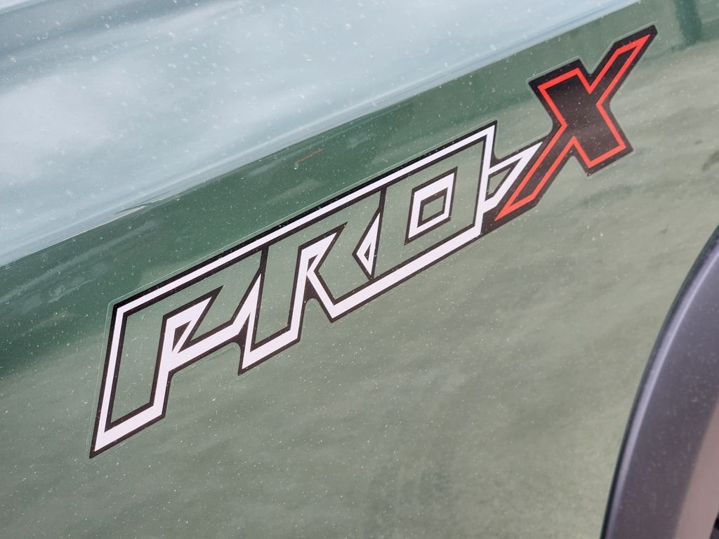 New 2027 Gray Nissan PRO-X image 9