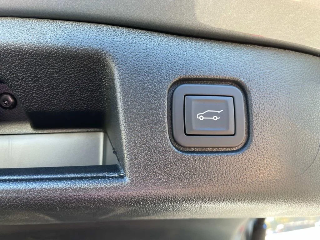 New 2025 Sterling Gray Metallic Chevrolet RS image 9