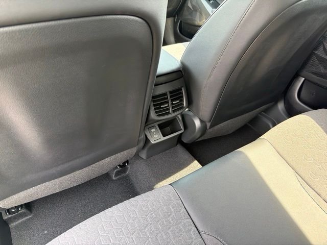 New 2026 Clear White / Black Roof Kia S image 8