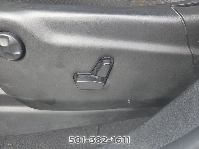 Used 2023 White Dodge SXT image 18