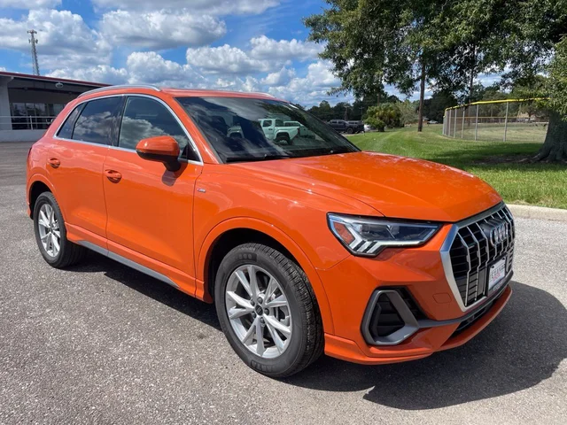 2025 Audi Q3 Premium