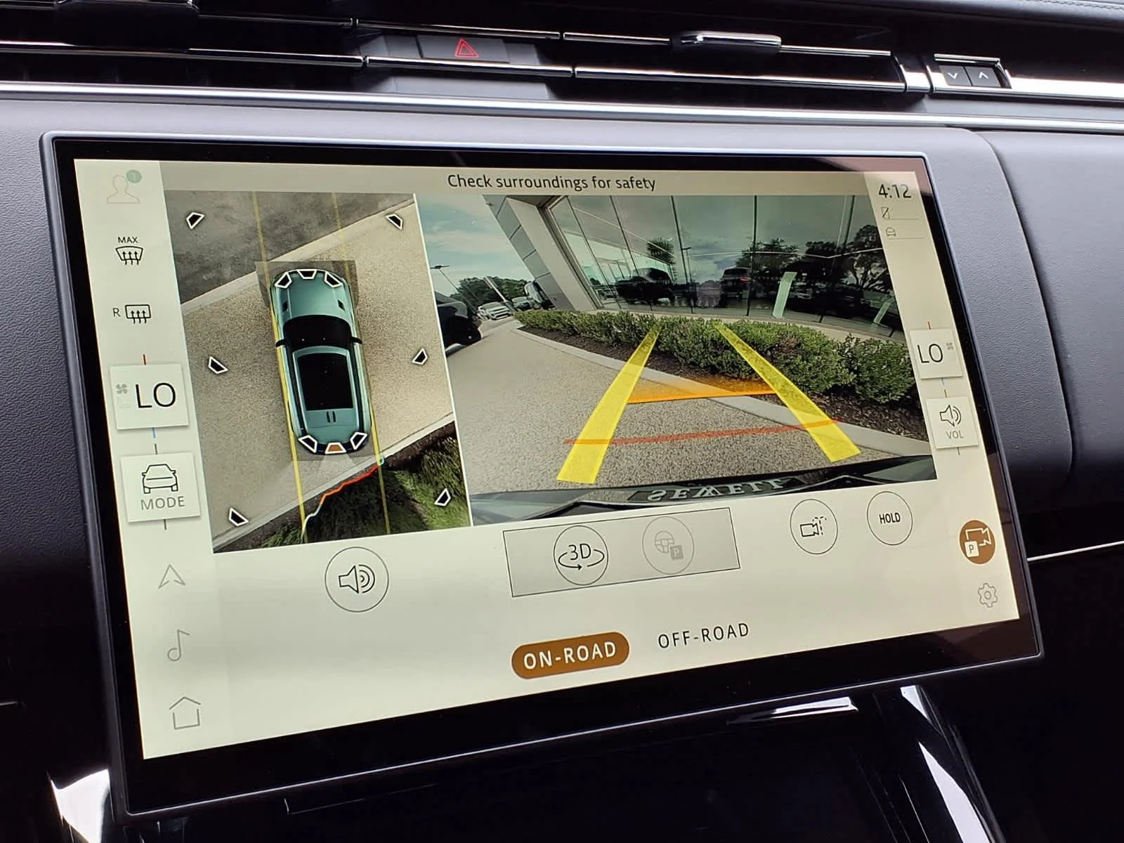 New 2026 Borasco Grey Land Rover Dynamic SE image 10
