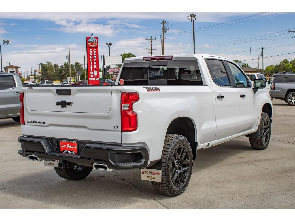 New 2026 Summit White Chevrolet LT Trail Boss image 8