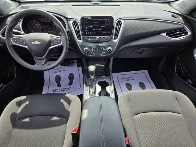Used 2022 White Chevrolet LT image 14