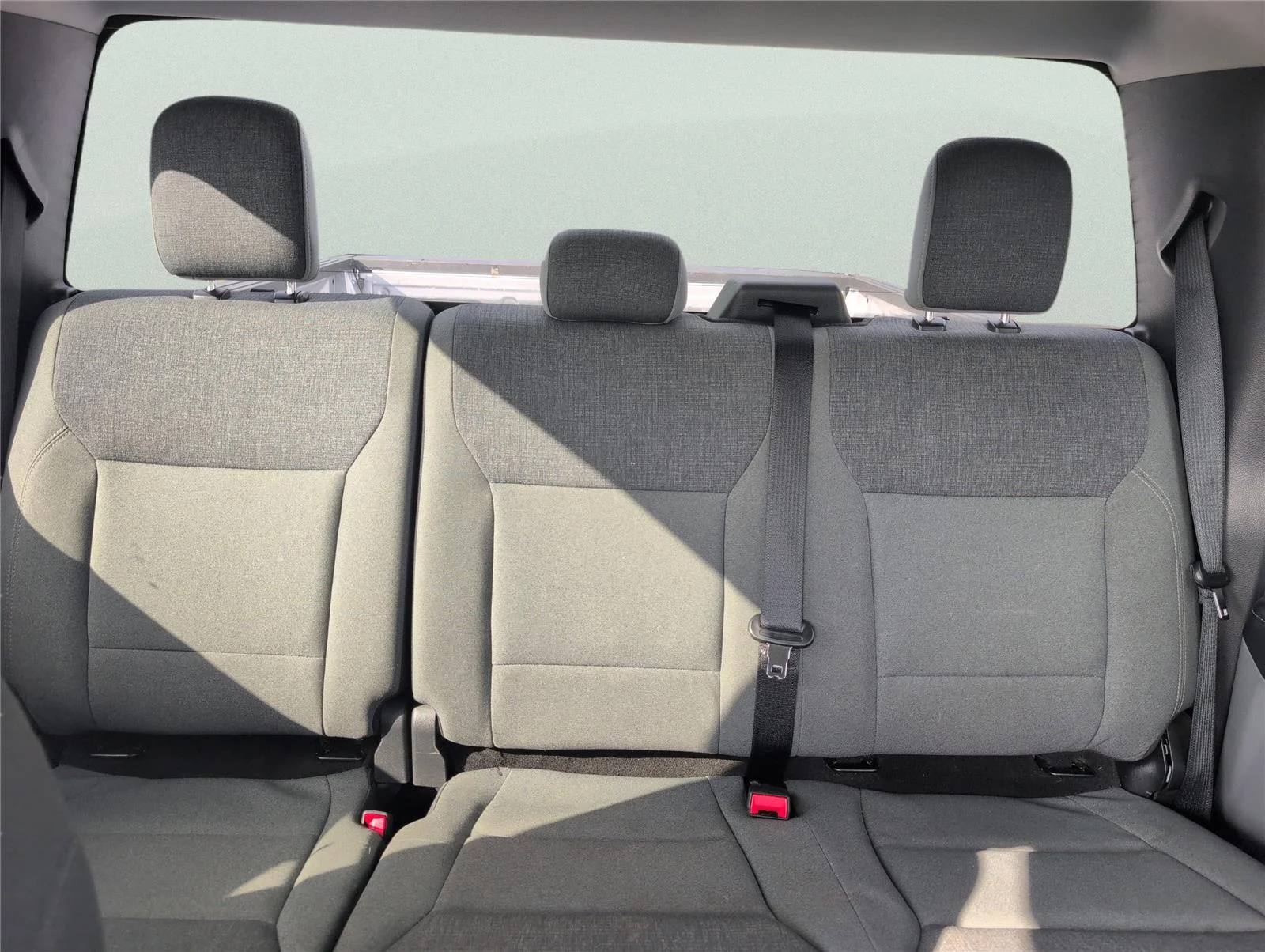 Used 2024 Iconic Silver Ford XLT image 25