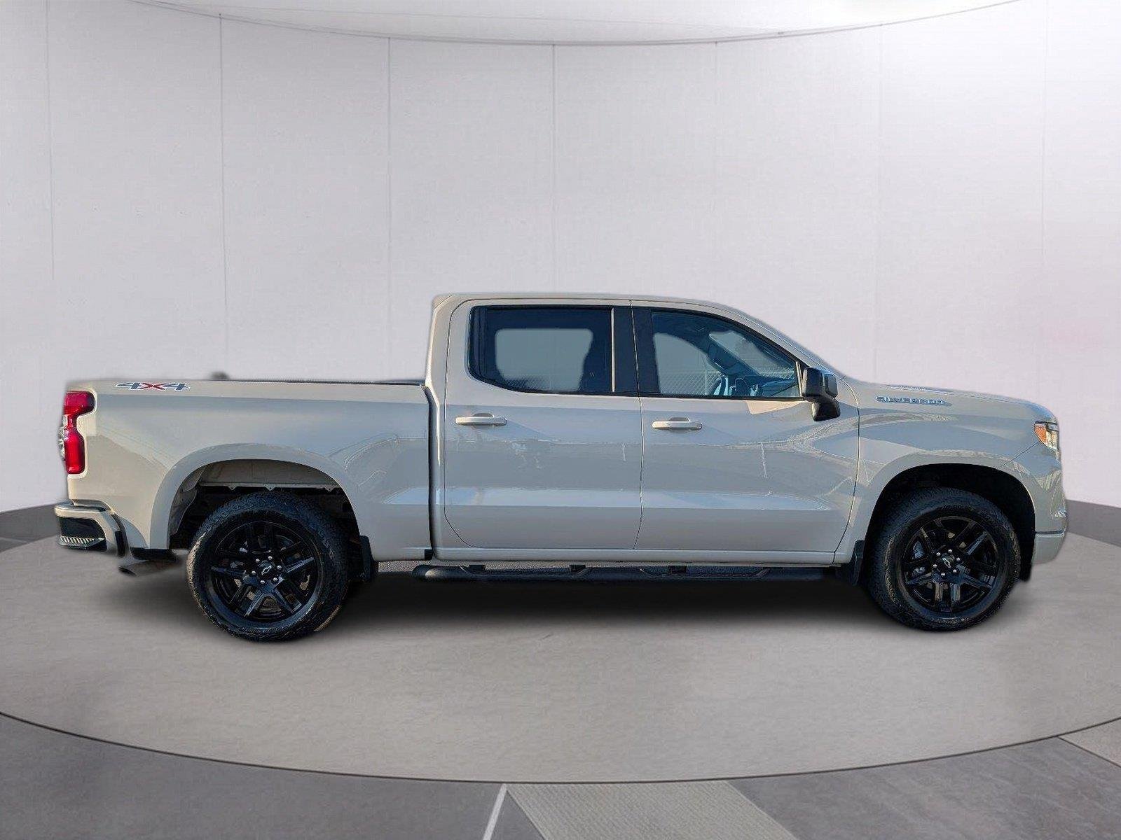 Used 2026 White Sands Chevrolet RST image 8