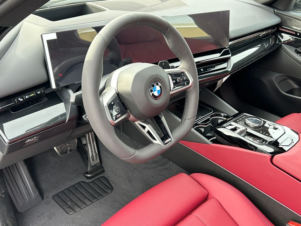 New 2026 Dark Graphite Metallic BMW 530i image 13