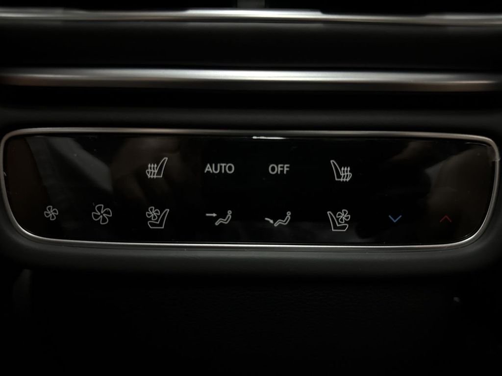 New 2026 Black Genesis 3.5T Prestige image 37