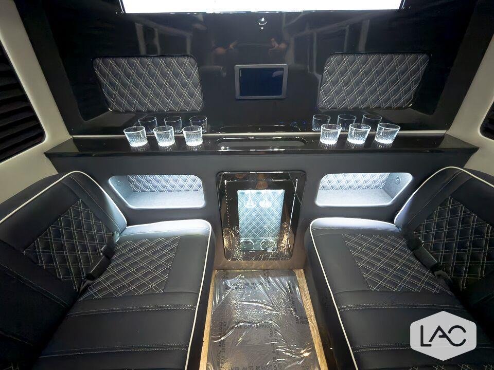 New 2027 BLACK OGV LUXURY COACH 170EXT image 26