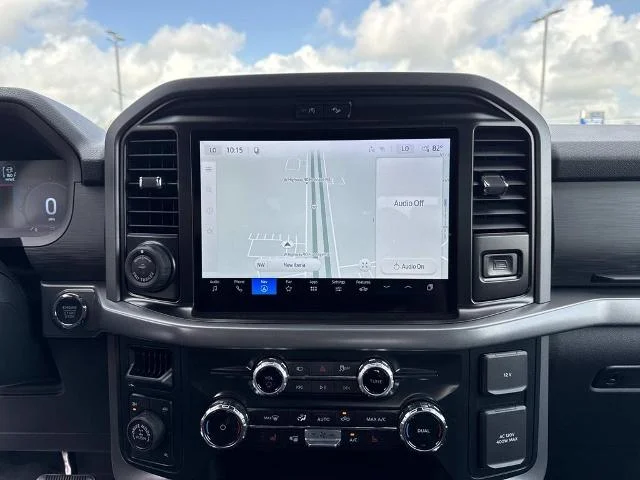 New 2026 Carbonized Gray Metallic Ford XLT image 11