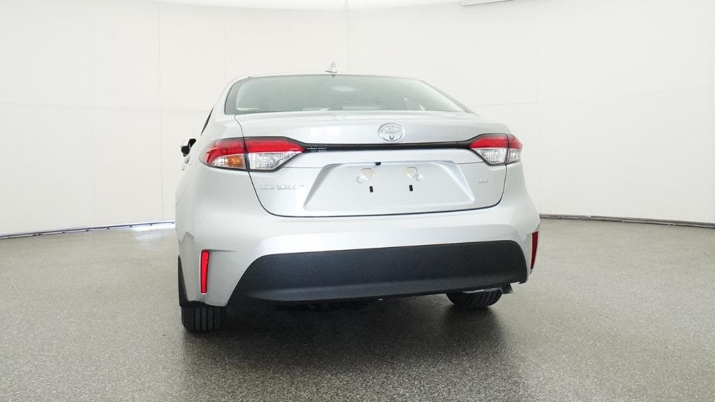 New 2026 Classic Silver Metallic Toyota LE image 18
