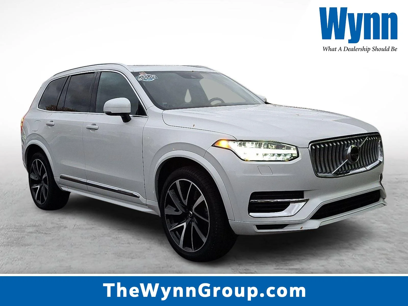 2022 Volvo XC90 T8 Recharge Inscription 6 Pas PHEV AWD's photo