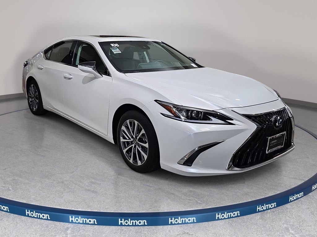 Used 2025 White Lexus 350 image 3