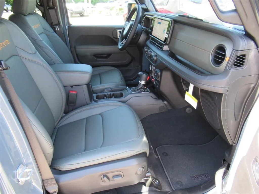 New 2026 Anvil Clear-Coat Exterior Paint Jeep Mojave image 8