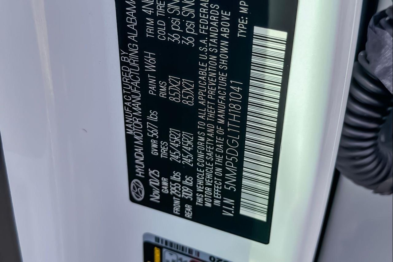 New 2026 White Hyundai Calligraphy AWD image 39