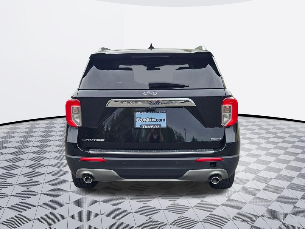 Used 2022 Black Metallic Ford Limited image 4