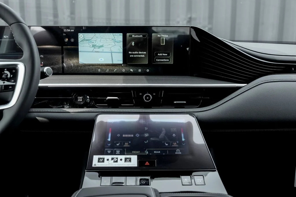 New 2027 BLACK OBSIDIAN INFINITI Luxe 4WD image 21