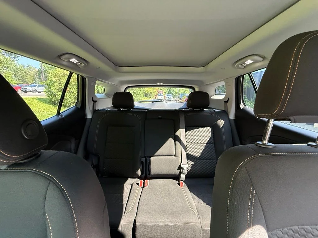 Used 2021 Gray GMC SLE image 23