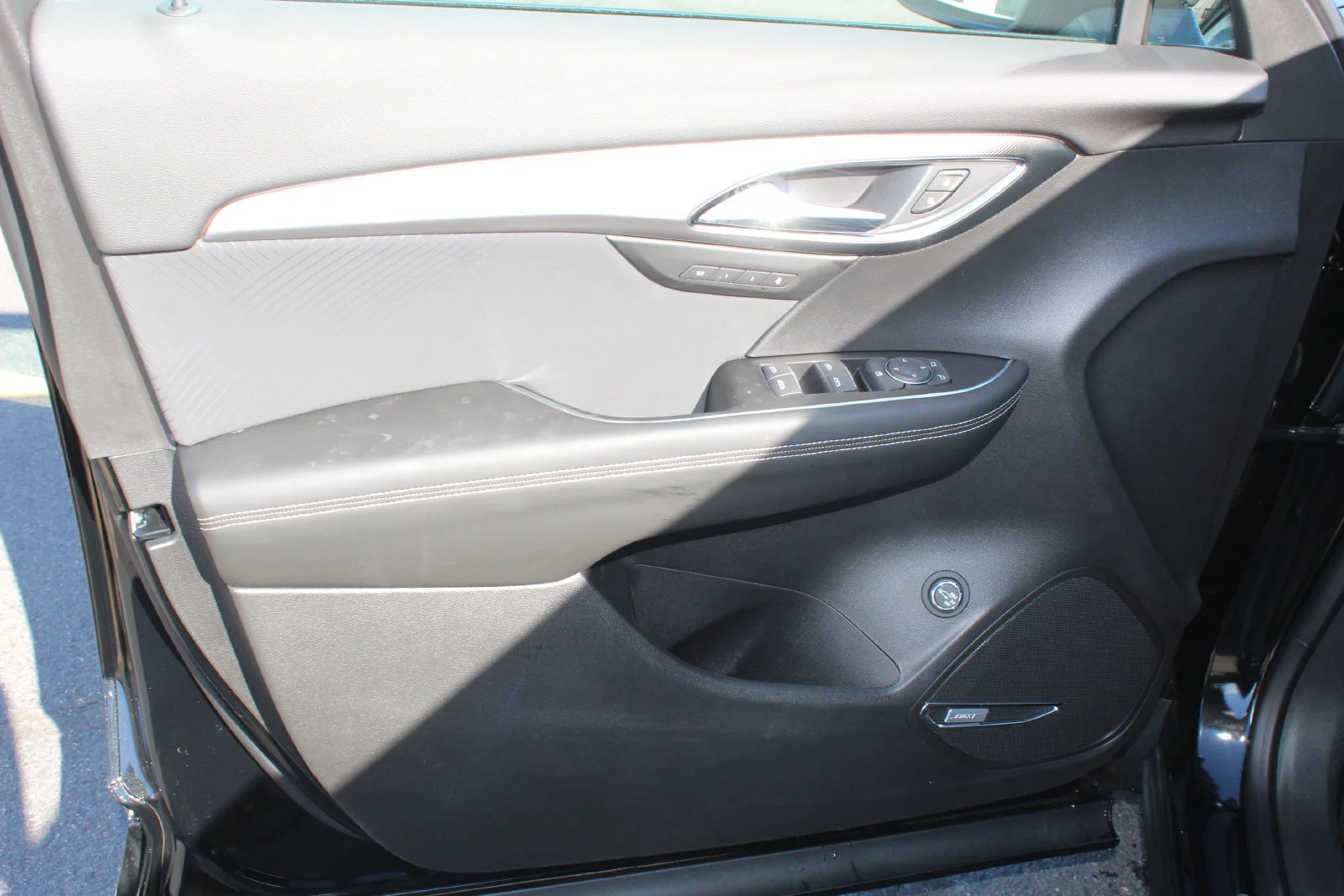 2026 Buick Envision Sport Touring - Photo 10