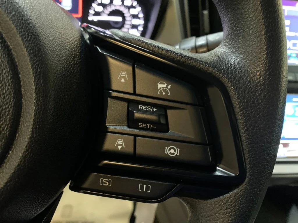 Used 2024 White Subaru Base image 28
