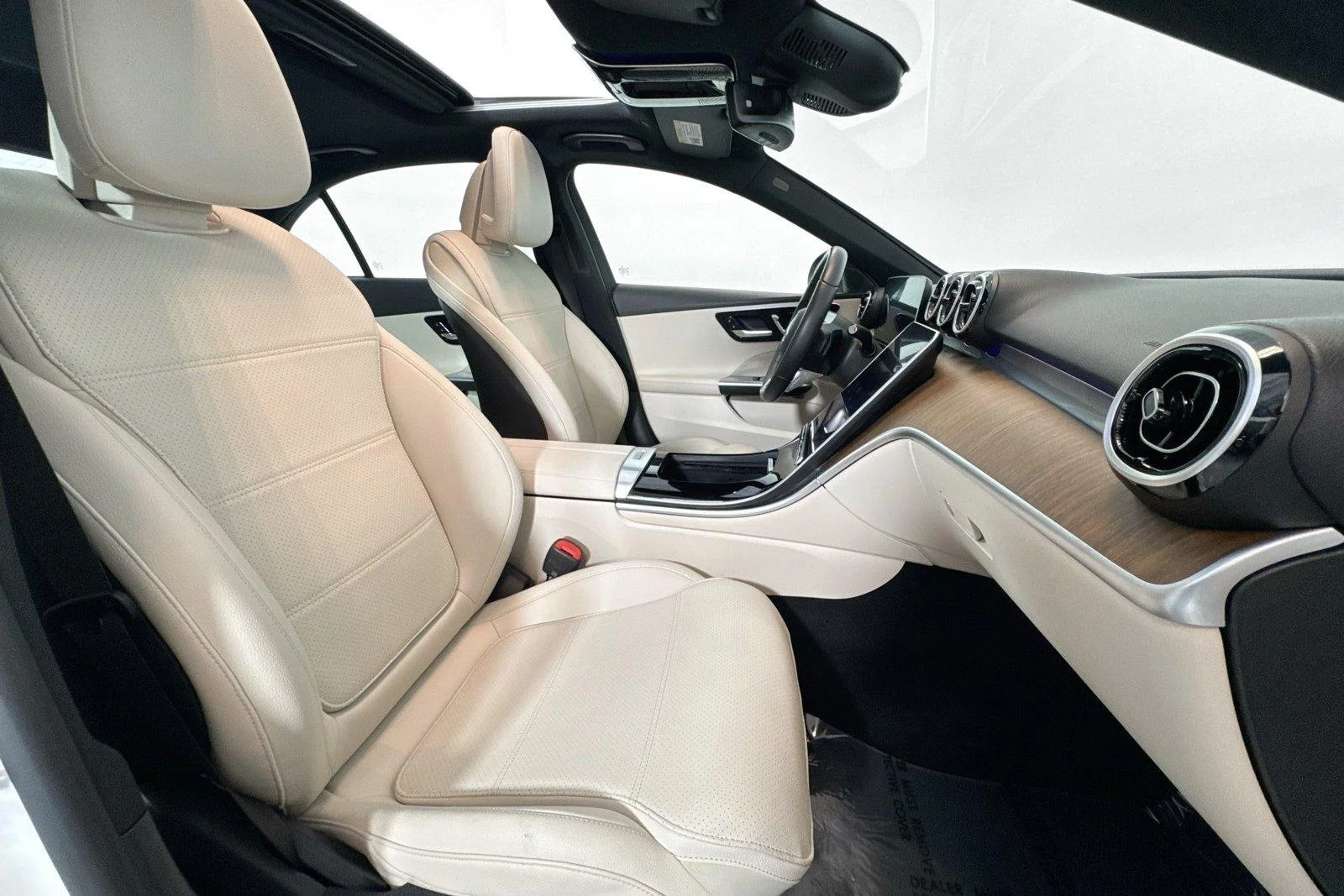 Used 2024 Polar White Mercedes-Benz C 300 image 27