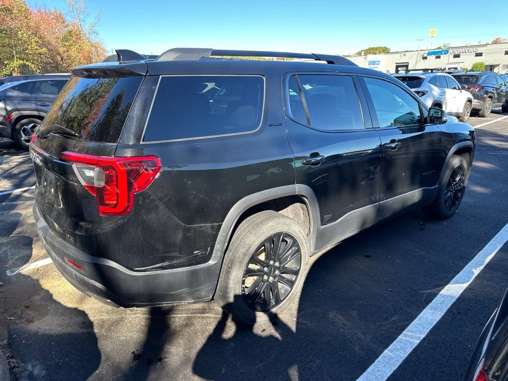 Used 2023 Ebony Twilight Metallic GMC SLE image 5