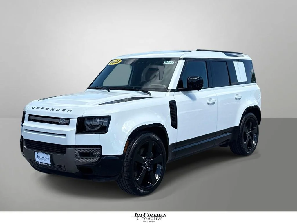 2025 Land Rover Defender 110 X-Dynamic SE P400's photo