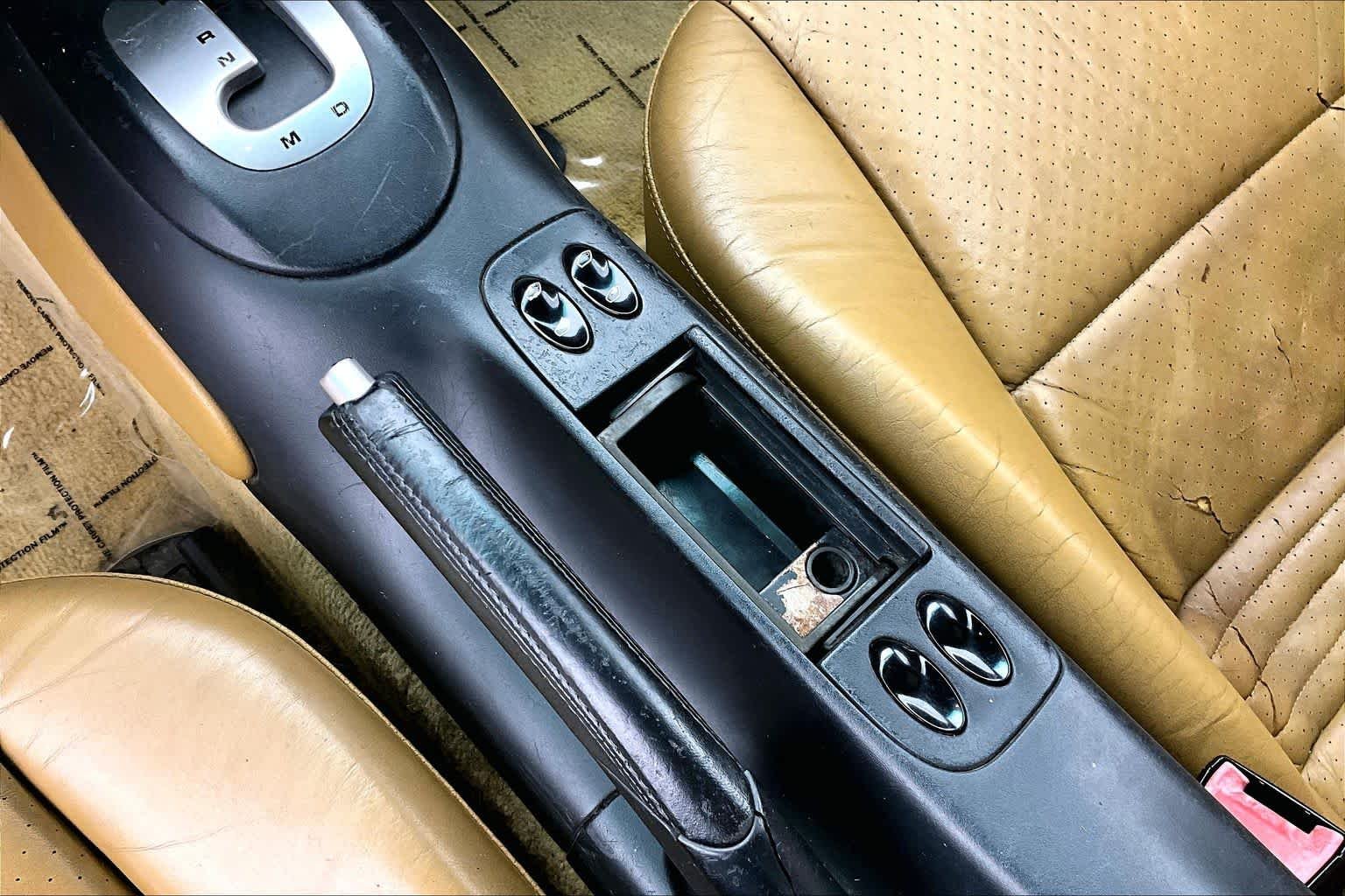 Used 2001  Porsche  image 26