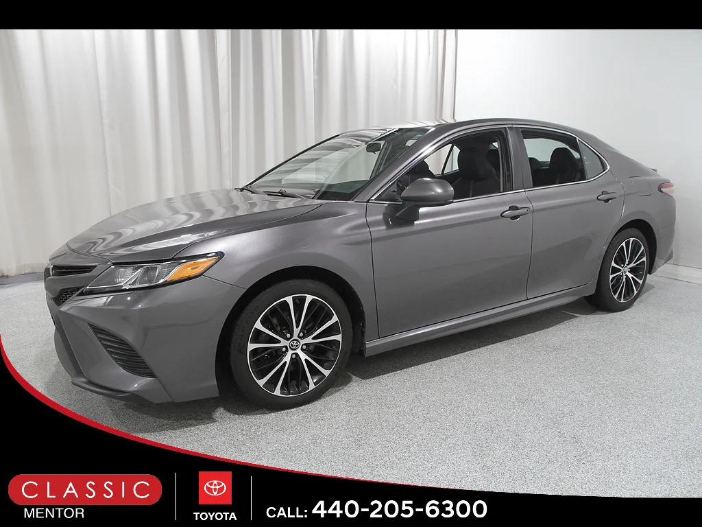 Used 2019 Predawn Gray Mica Toyota SE 4dr Sedan image 3