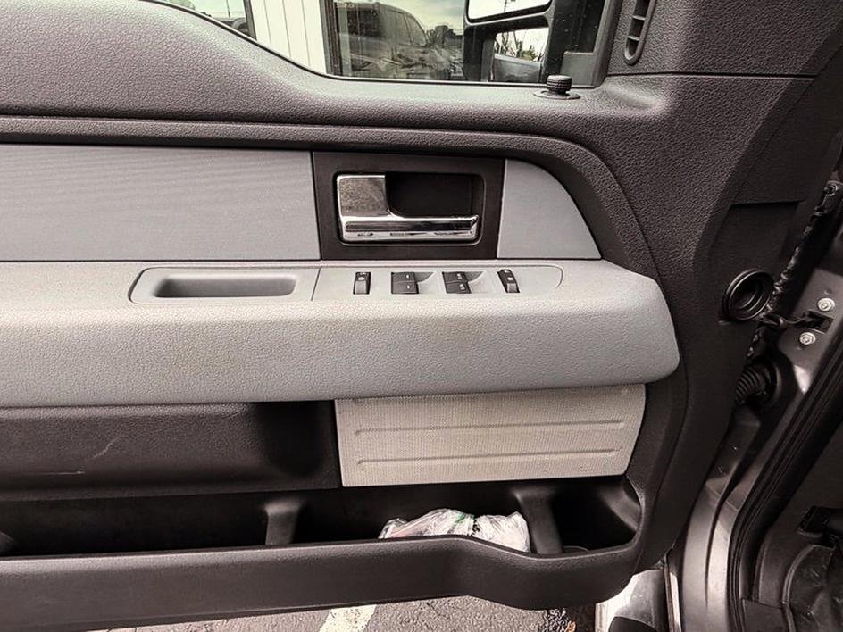 Used 2014 Gray Ford XLT image 11