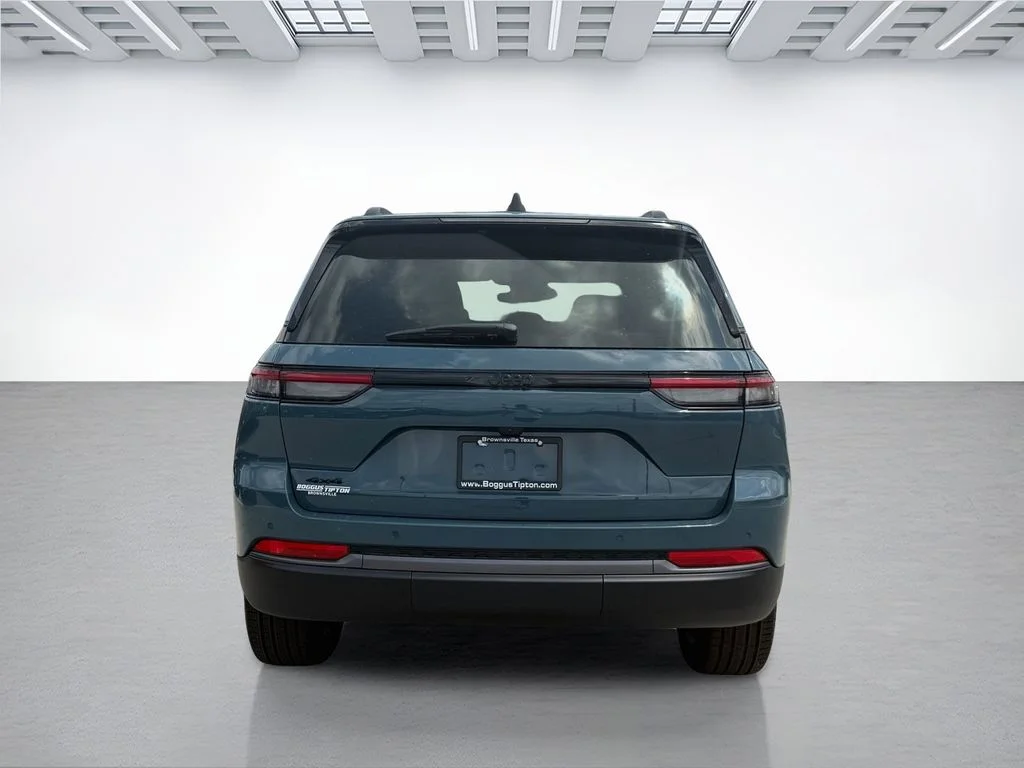 New 2026 Steel Blue Exterior Paint Jeep Limited image 4