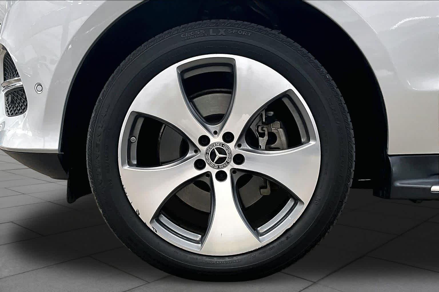 Used 2019 Iridium Silver Metallic Mercedes-Benz GLE 400 image 11