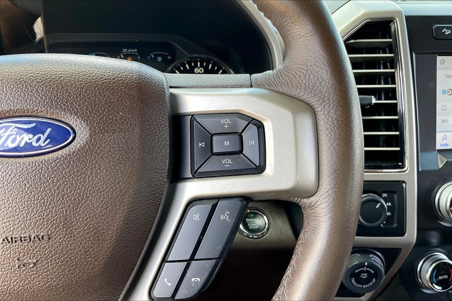 Used 2020 Star White Metallic Tri-Coat/Stone Gray Ford King Ranch image 23
