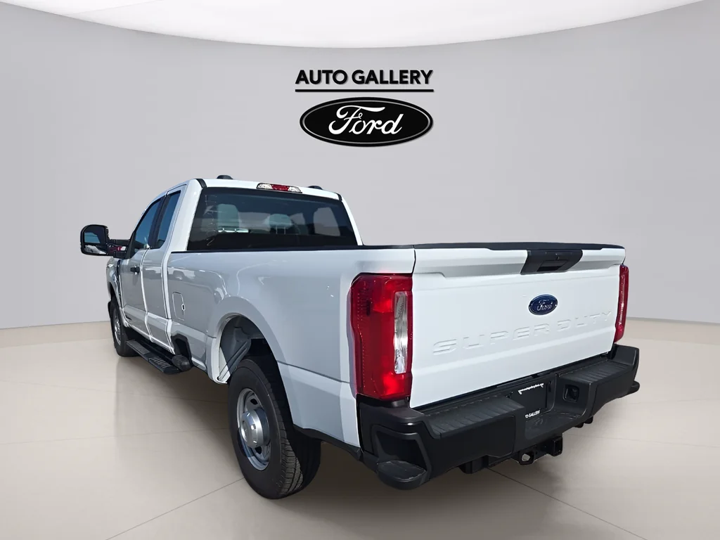 New 2026 Oxford White Ford F-350® XL image 7