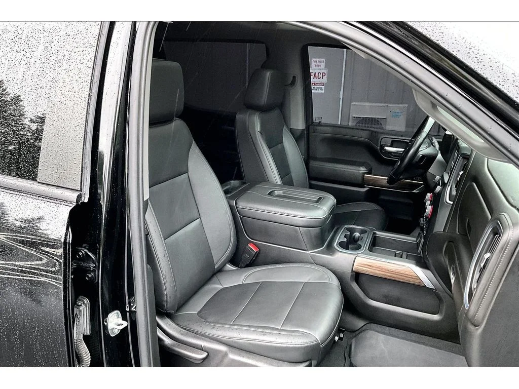 Used 2022  Chevrolet LT Trail Boss image 7