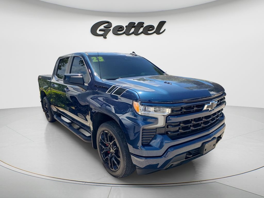 Used 2023 Blue Chevrolet RST image 3