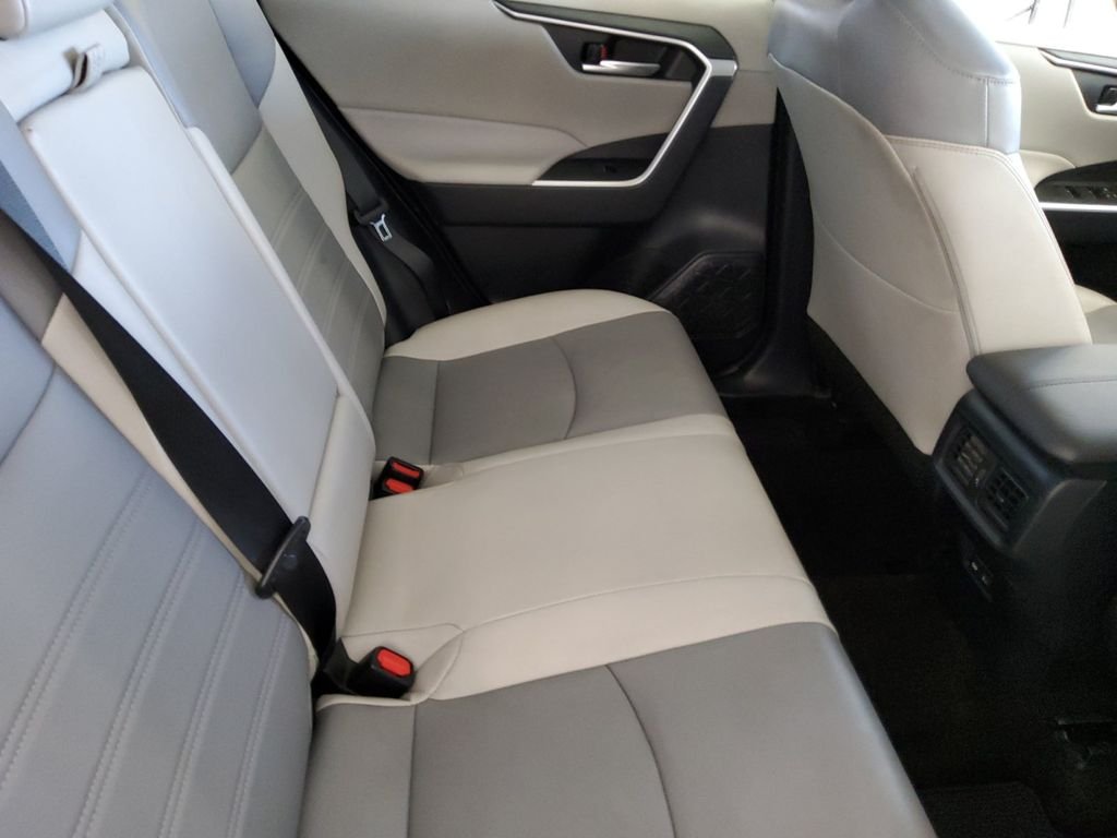 Used 2023 Silver Toyota XLE Premium image 17