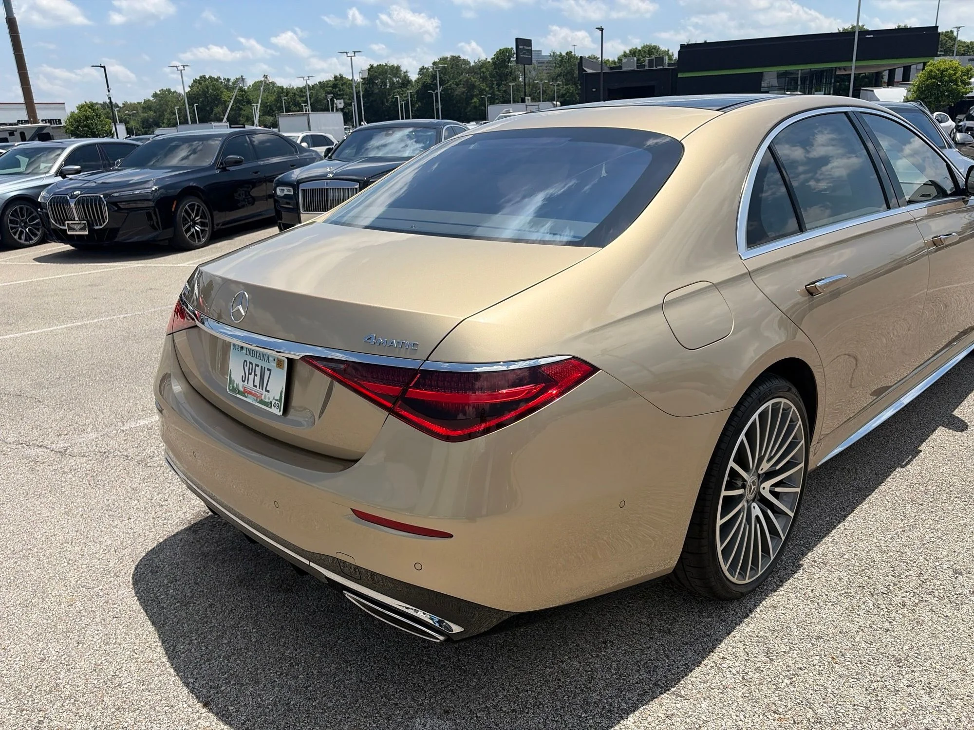 Used 2023 Gold Mercedes-Benz S 500 image 5