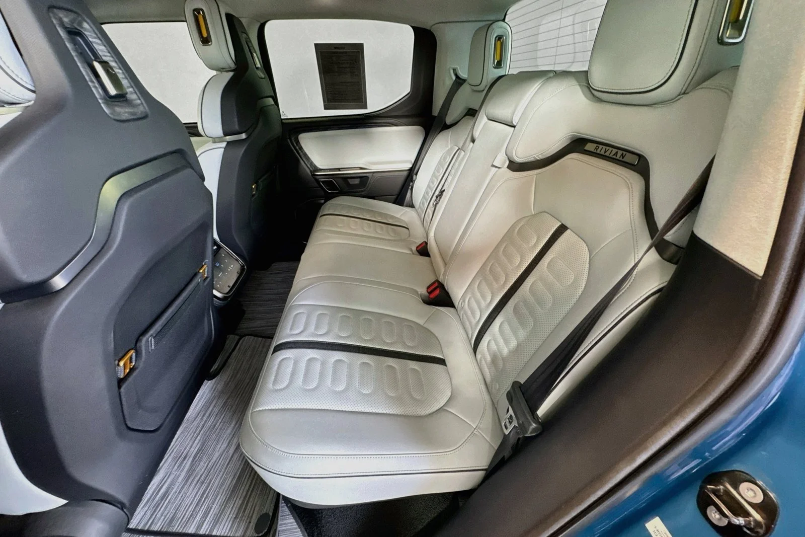 Used 2022 Rivian Blue Rivian Adventure Package image 20