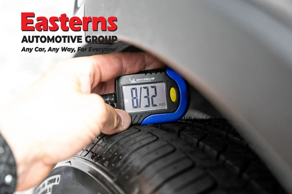 Used 2019 Gray Buick Preferred image 27