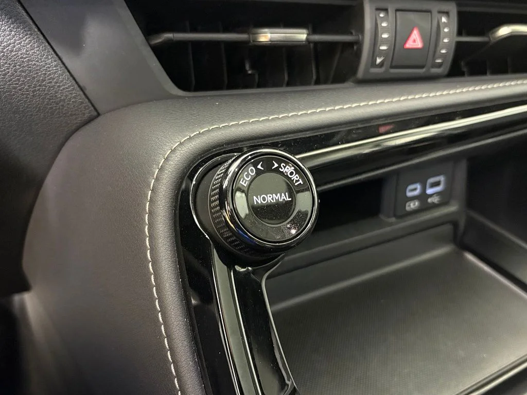 Used 2024 White Lexus 350 Premium image 33