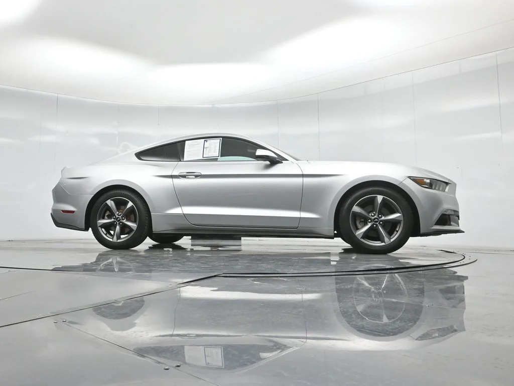 Used 2016 Silver Ford EcoBoost Premium image 3