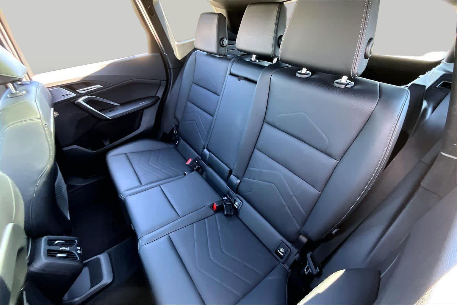 Used 2024 Storm Bay Metallic BMW xDrive28i image 19