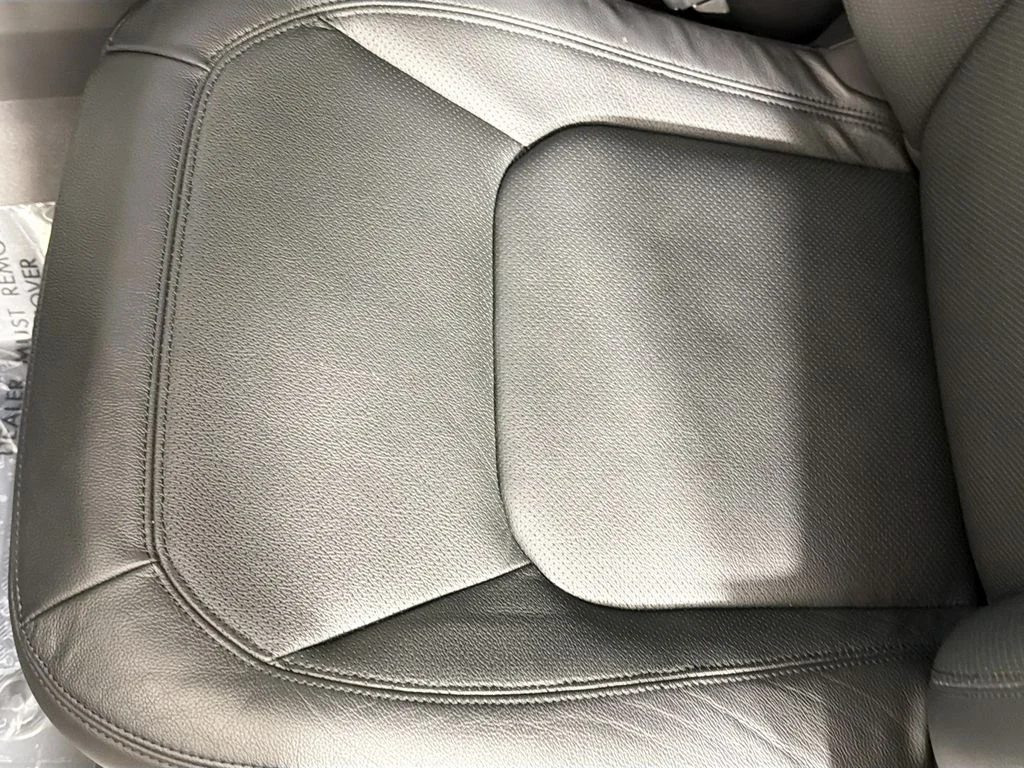 Used 2024 Gray Land Rover S image 20