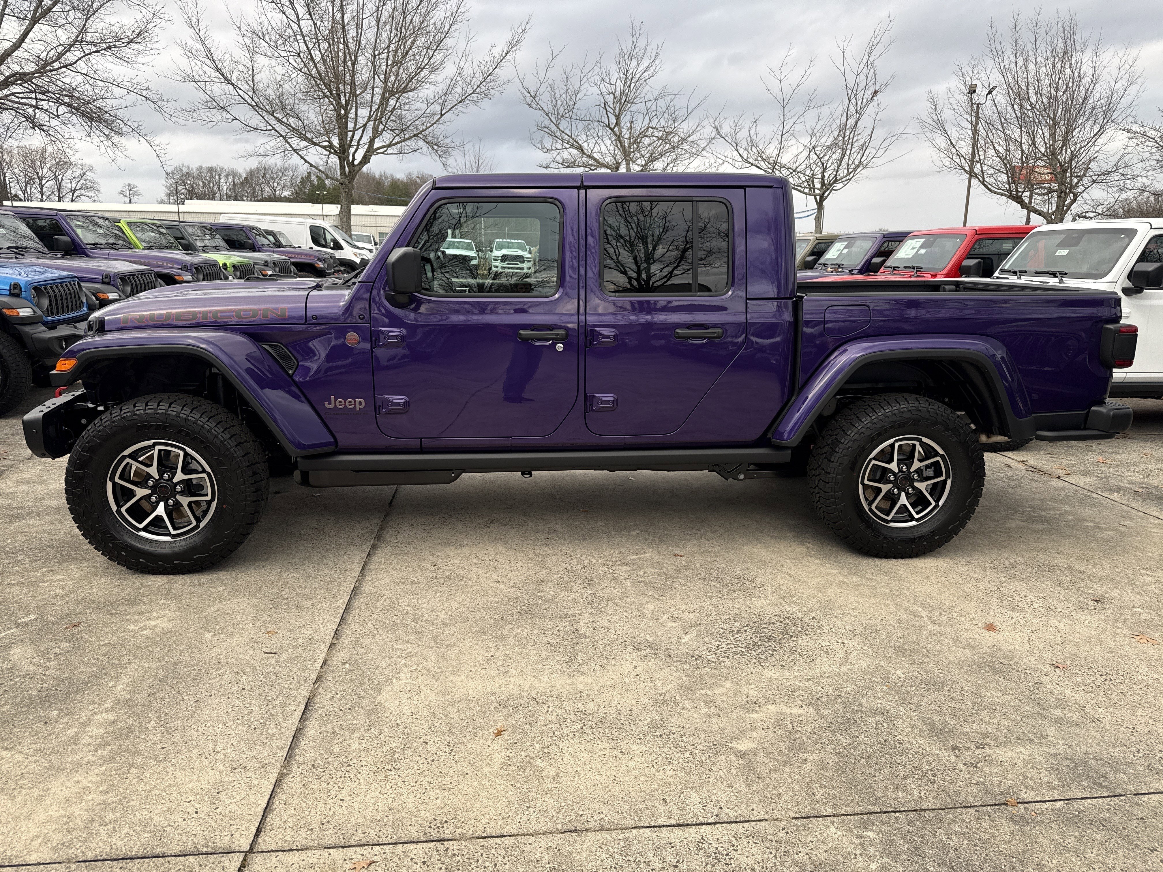 New 2026 Reign Exterior Paint Jeep Rubicon X image 4