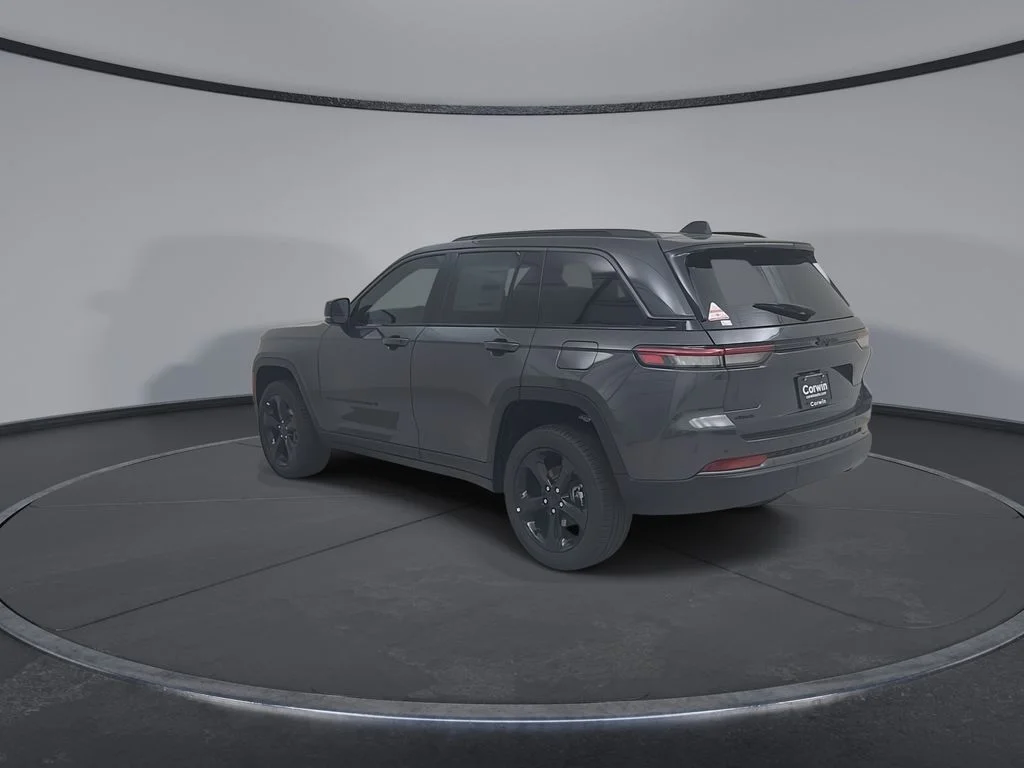 New 2026 Baltic Gray Metallic Clear-Coat Exterior Paint Jeep Limited image 11