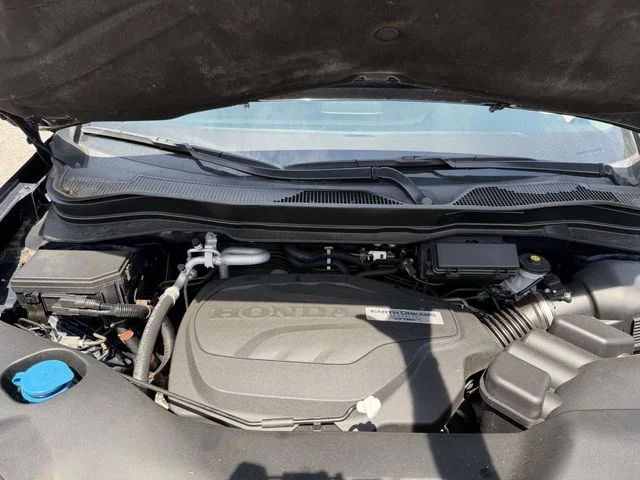 Used 2016 Blue Honda Elite image 13