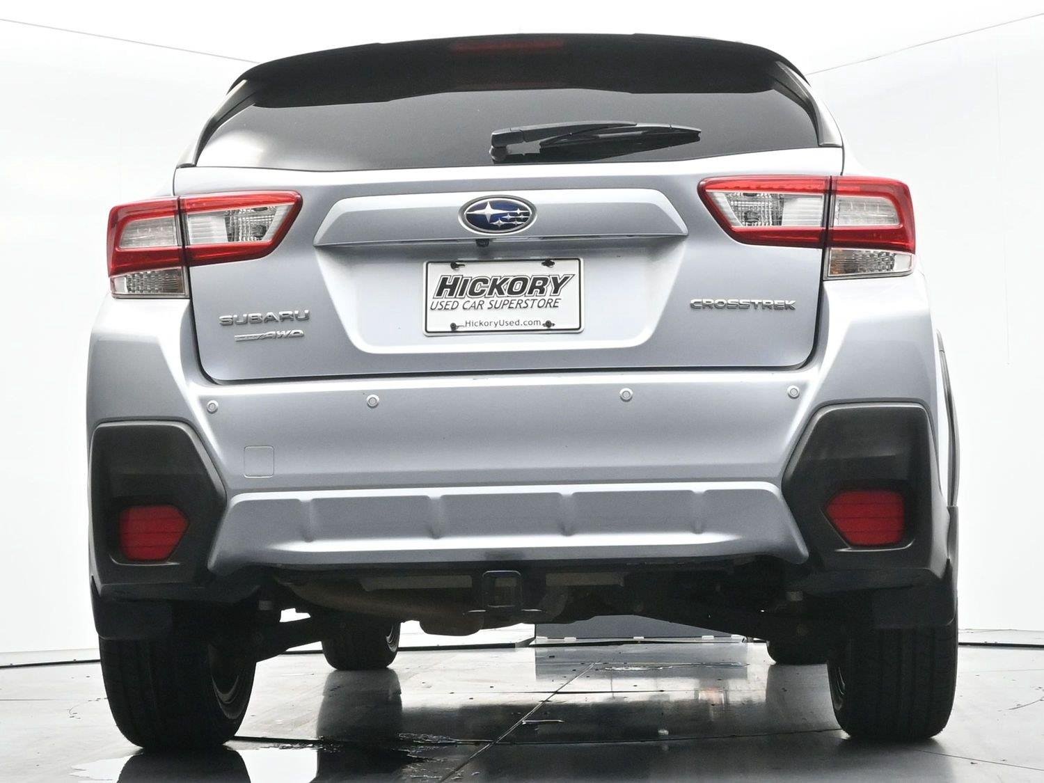 Used 2018 Ice Silver Metallic Subaru Limited image 50