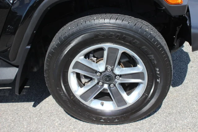 Used 2024 Black Jeep Sport S image 36