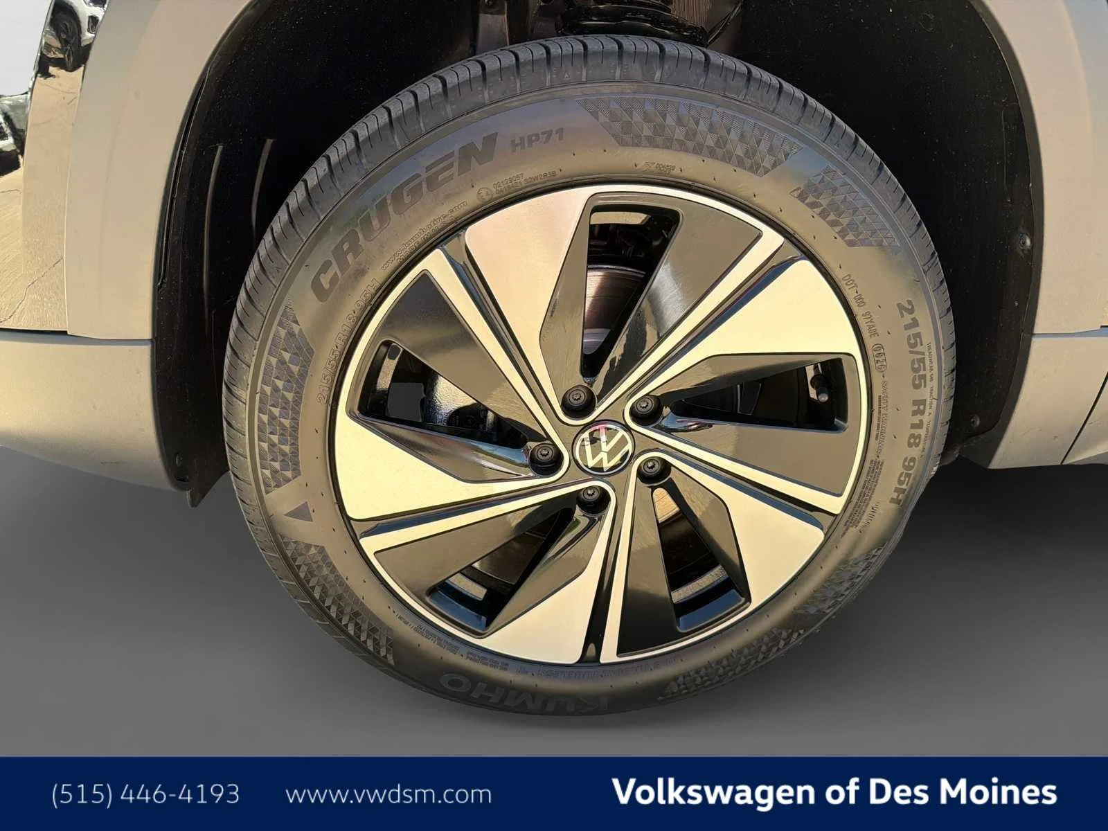 New 2026 Deep Black Pearl Volkswagen SE image 8